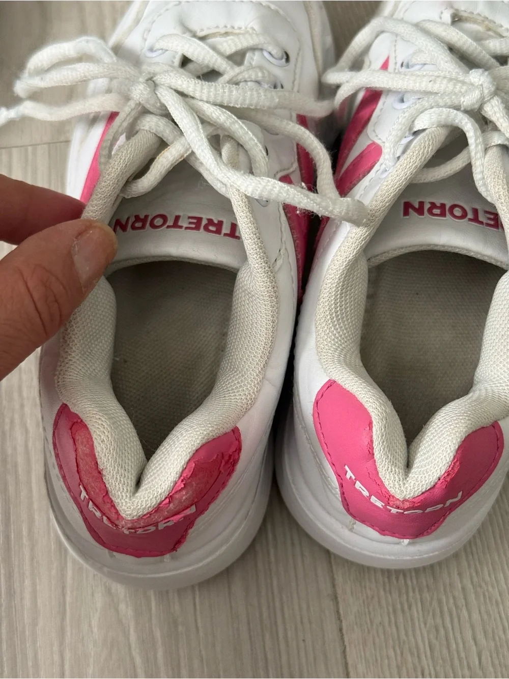 Girls shoes size 13